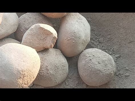 random dry mud ball crumbling#subscribe #oddlysatisfying - YouTube