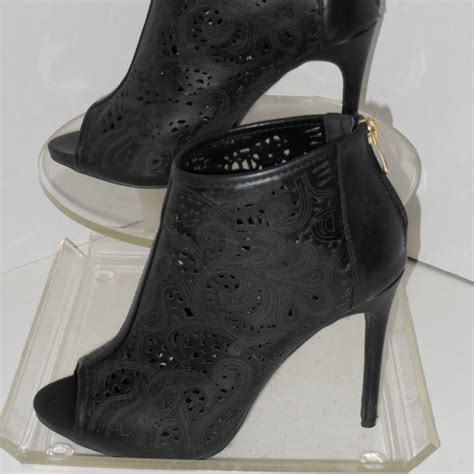 Liliana | Shoes | Liliana Black Peep Toe Ankle Boots Size 8 Medium ...