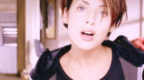 Natalie Imbruglia Torn HD - YouTube