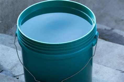 20 Ways To Use The 5-Gallon Bucket: The Most Useful Tool On The Homestead • Insteading