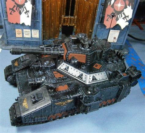 Mordian 7th Regiment: Imperial Guard - Baneblade painting begins