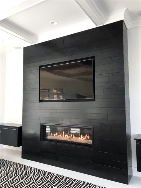 Pin by Jawairia Zafar on Fireplace ideas | Living room decor fireplace ...