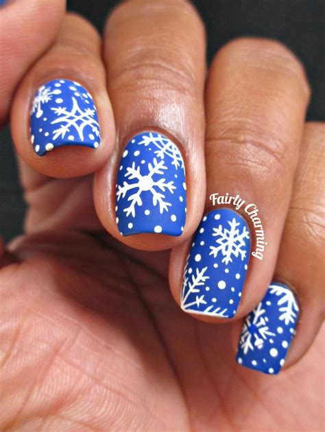 Fairly Charming: 12 Manis of Christmas: Snowflakes!