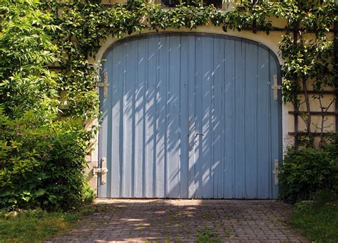 Free photo: Garage, Garage Door, Door, Goal - Free Image on Pixabay ...
