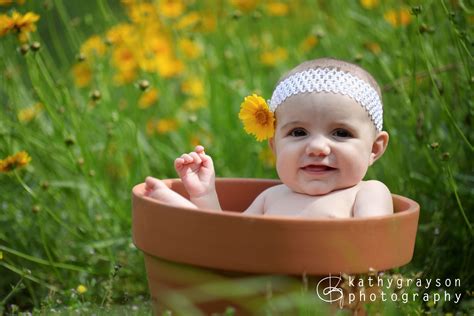 4-month-old baby, outdoor baby photos Cute Babies Photography, Old Photography, Children ...