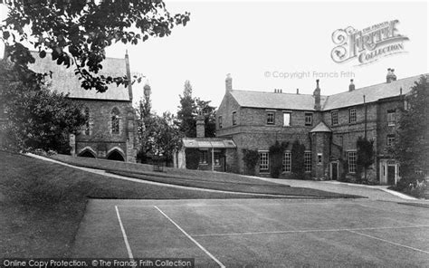 Photo of Durham, Hatfield College 1923 - Francis Frith