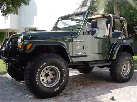 Jeep Wrangler Sahara Edition:picture # 4 , reviews, news, specs, buy car