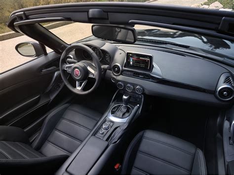 2020 FIAT 124 Spider: 86 Interior Photos | U.S. News