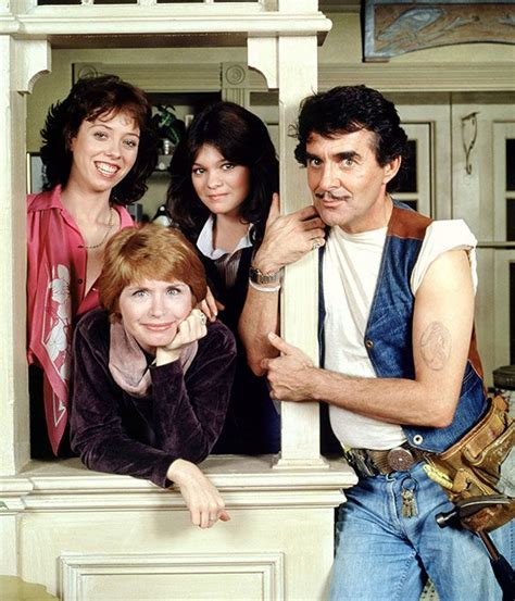 One Day at A Time - 70's TV show Bonnie Franklin as Ann Romano, a ...