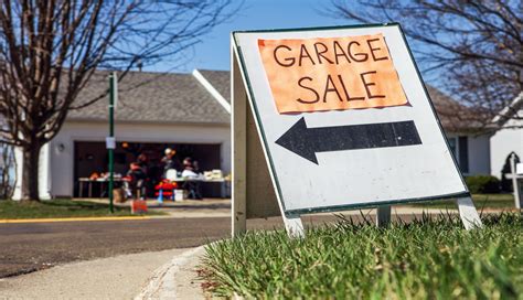 National Garage Sale Day - August 8, 2020 | Happy Days 365