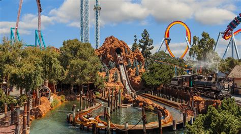 Log flume ride at the end drop - vcgarry