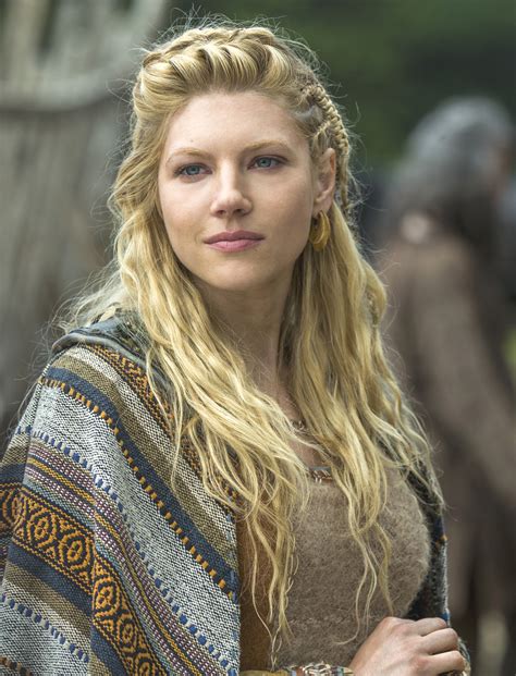 Katheryn Winnick, Lagertha’s Hairstyle in Vikings – StrayHair