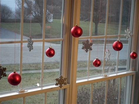 7 Hanging Window Decorations & Ornaments for the Holidays