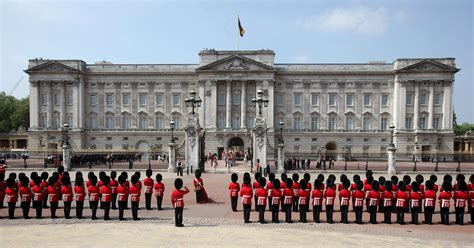 What you need to know about Buckingham Palace's first renovation in 60 years - 9Homes