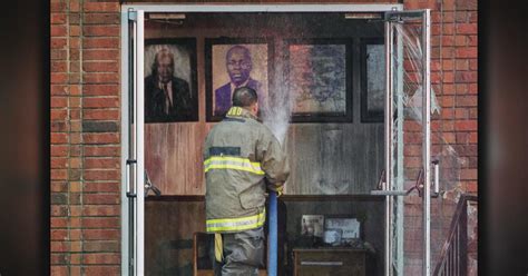 FBI investigating fires at black churches in Louisiana - CBS News