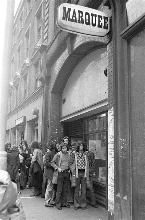 Jimi Hendrix Fans Stand Outside Of The Marquee Club, London, England, 1967 History Queen, Tudor ...