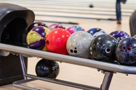 Bowling Alley «Maplewood Lanes», reviews and photos, 3030 N 101st St ...