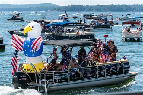 Fourth of July Boat Parade – Russell Lands - Russell Lands