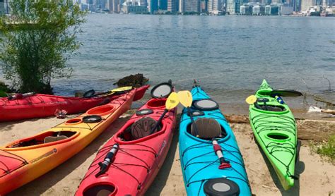 Kayaking In Toronto - Guide To Exploring The Waterways Of The City - Kayak Help