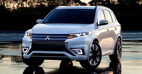 2021 MITSUBISHI OUTLANDER PHEV - Indo-Canadian Voice