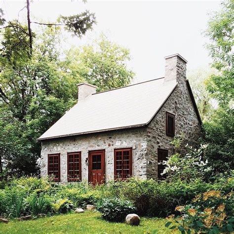 https://trendecora.com/2018/05/20/20-charming-small-cottage-house ...