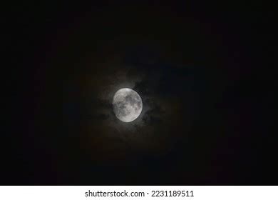 Full Moon Clouds Night Sky Stock Photo 2231189511 | Shutterstock