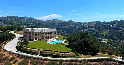 Neighborhood Spotlight: Beverly Crest's got it — and flaunts it - Los Angeles Times