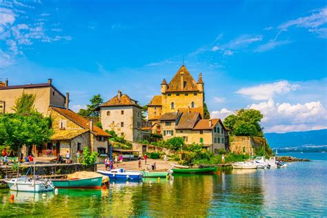 10 Towns In France With A Medieval History