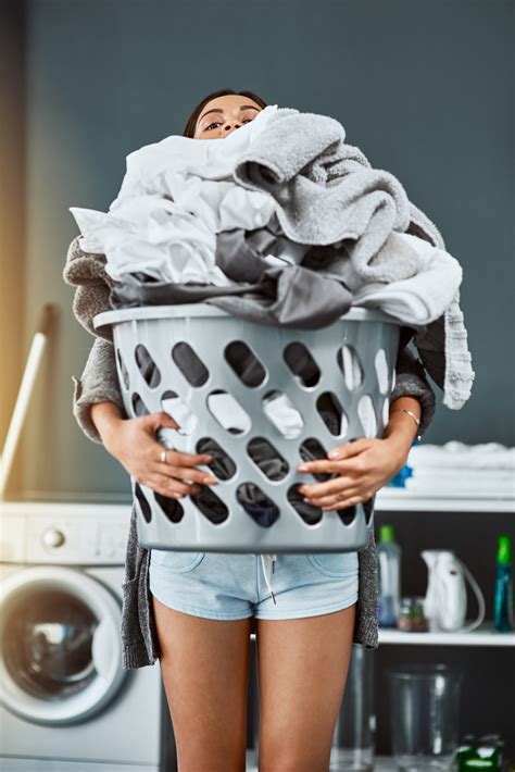 8 Steps to Wash Your Sheets in College | Sav-Mart