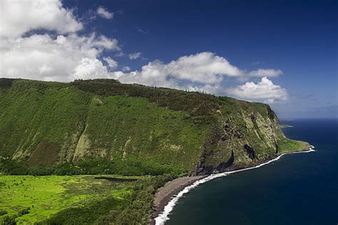 Best Waipio Valley Beach Stock Photos, Pictures & Royalty-Free Images ...