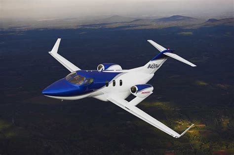 aircraft design - What advantage(s) are there for the HondaJet's engine mount position ...