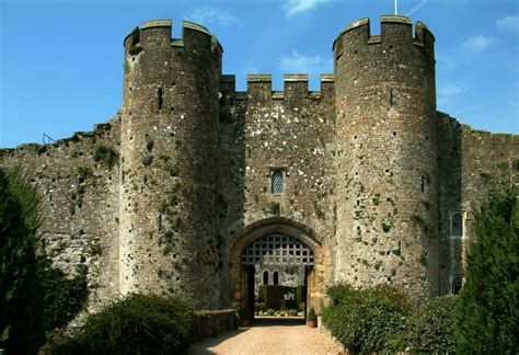 Amberley Castle | Get Tickets, Visitor Info | Castles History