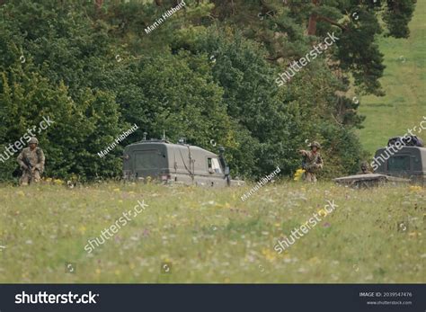 British Army Land Rover Defender Wolf Stock Photo 2039547476 | Shutterstock