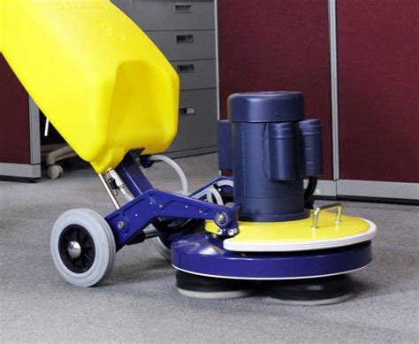 Top 6 Tips for Choosing Commercial Cleaning Equipment