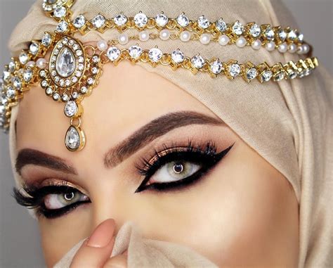 Arabian Eyes, Arabian Makeup, Arabian Beauty, Beautiful Muslim Women ...