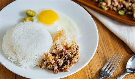 Watch This: Sisig Hooray's Pork Sisig Food Hack | Sisig, Pork sisig ...