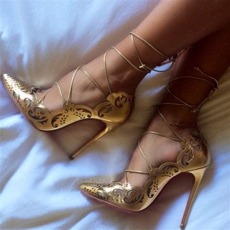 50 Beautiful Golden High Heels That Glisten In Passion ⋆ BrassLook