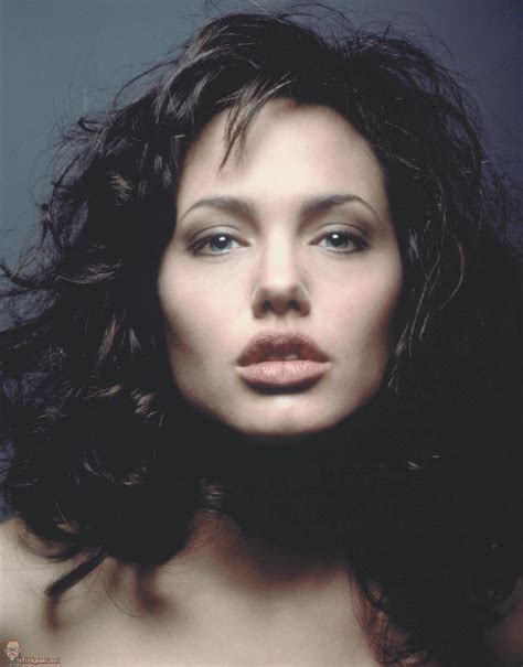 Angelina Jolie: The Iconic Beauty