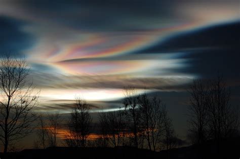 Polar Stratospheric Clouds ~ These beautiful clouds are formed ...