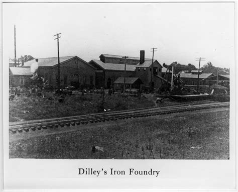 [600 Block S. May - Dilley's Iron Foundry] - The Portal to Texas History