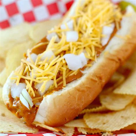 CROCK POT CHILI CHEESE DOGS (+Video) | The Country Cook