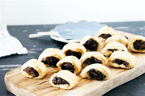 Healthy homemade fig rolls - Sneaky Veg