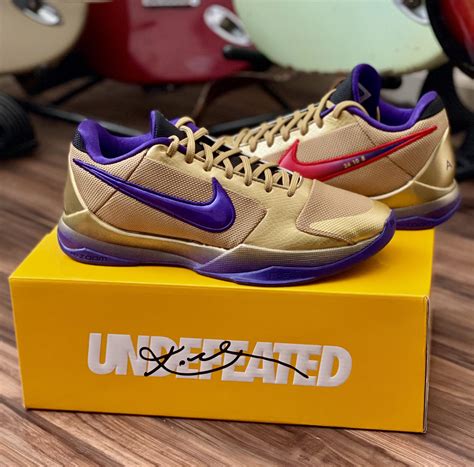 Undefeated x Kobe Protro 5 - Hall of Fame : r/Sneakers