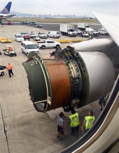 HI-United Boeing 777 loses engine nacelle, makes emergency landing at Honolulu