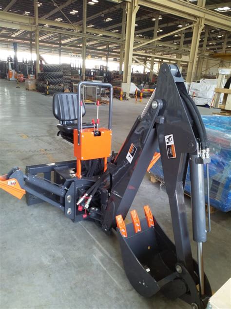 Backhoe Attachment-(OAttachments) – OAttachments