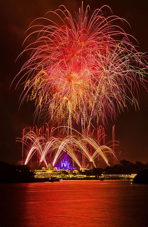 40 Awesometacular Fireworks Photos! - Disney Tourist Blog