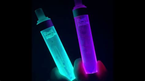 Coolest LED Light glowing disposable vape RandM Dazzle Pro - YouTube