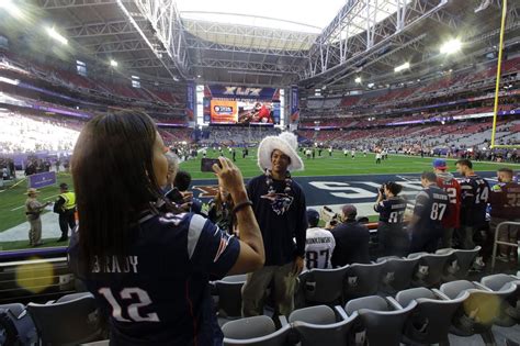 Photos: Super Bowl fans in Glendale | NFL | tucson.com