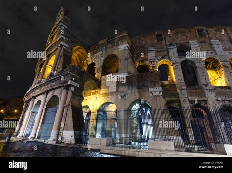 Colosseum night view, Rome Stock Photo - Alamy