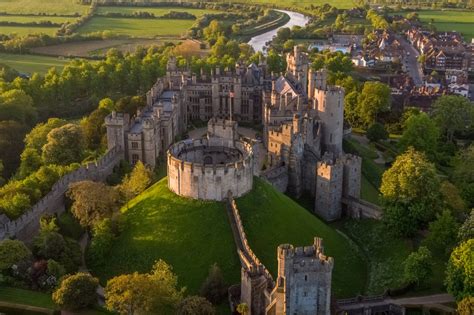 Arundel's Castle overlooking the River Arun, celebrates 950 years of history in 2018 | Discover ...